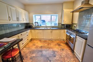 Photo 17- click for photo gallery